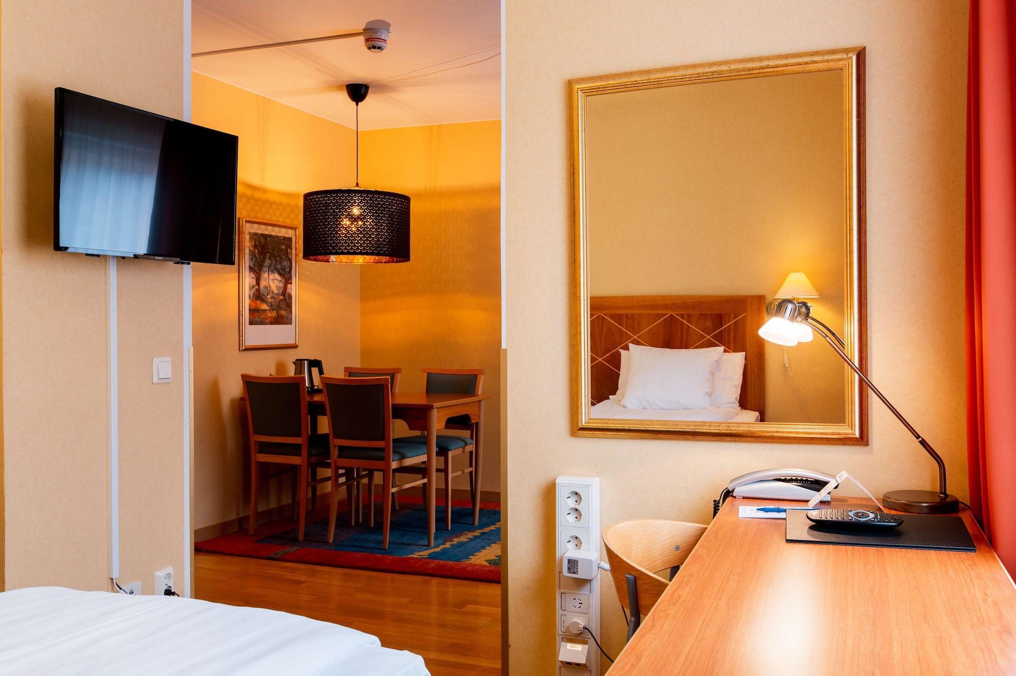 Best Western Hotel Esplanade Västerås Buitenkant foto